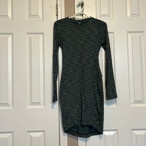 Lululemon dress. Size 6. EUC.